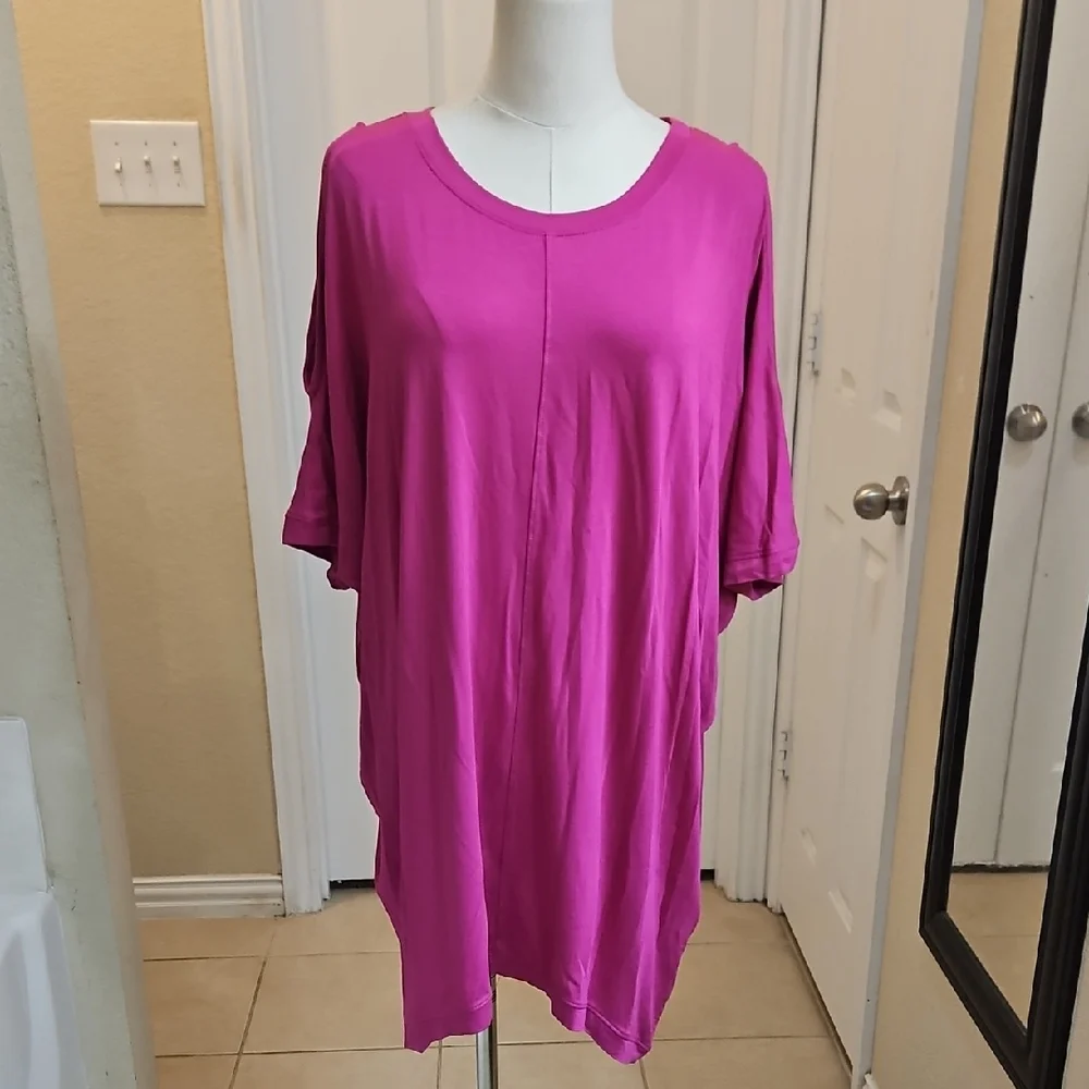 Nally & Millie Magenta Cold Shoulder Draped Dolman Sleeve Tunic Top Size M - Picture 2 of 10